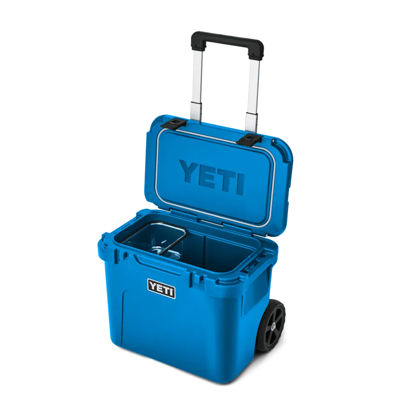 Roadie 32 Wheeled Cooler - Big Wave Blue