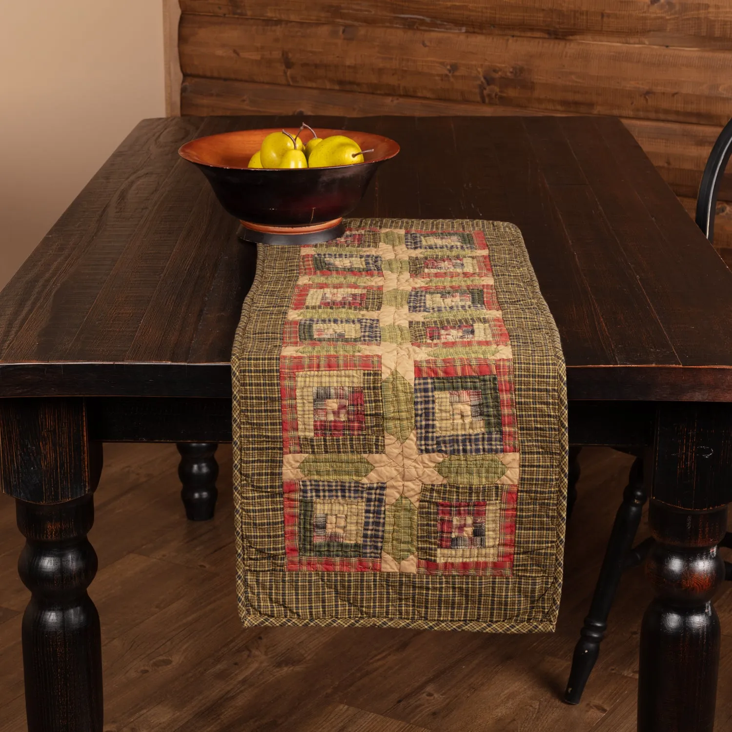 Tea Cabin Runner Quilted